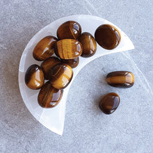 Load image into Gallery viewer, YELLOW TIGER'S EYE TUMBLE STONES