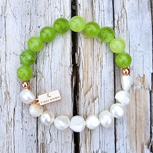 Load image into Gallery viewer, HEART CHAKRA (Peridot)
